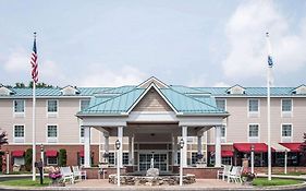 Comfort Inn & Suites Sturbridge-Brimfield